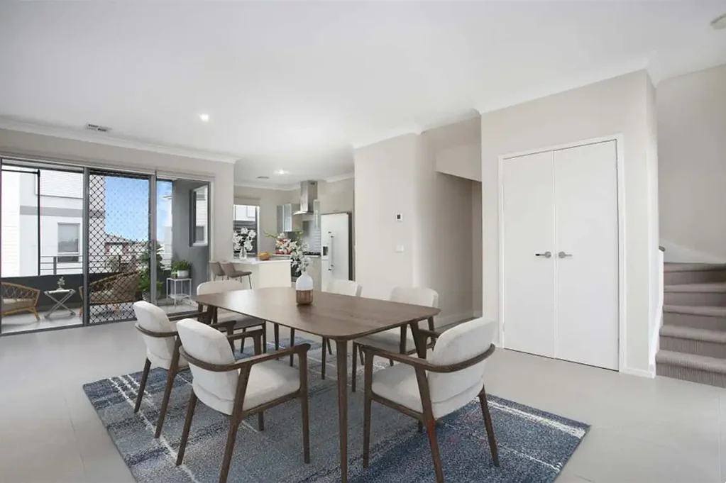 Cranbourne North 4कमरा Contemporary Townhouse Living with Room for Everyone
