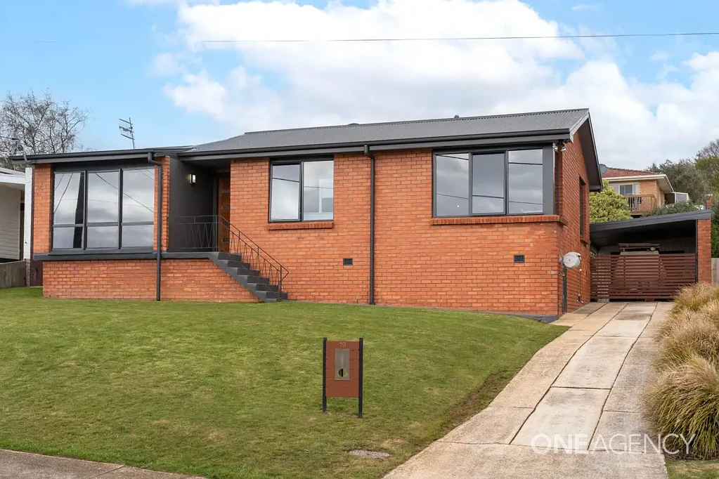 19 Van Diemens Crescent, Park Grove, TAS 7320