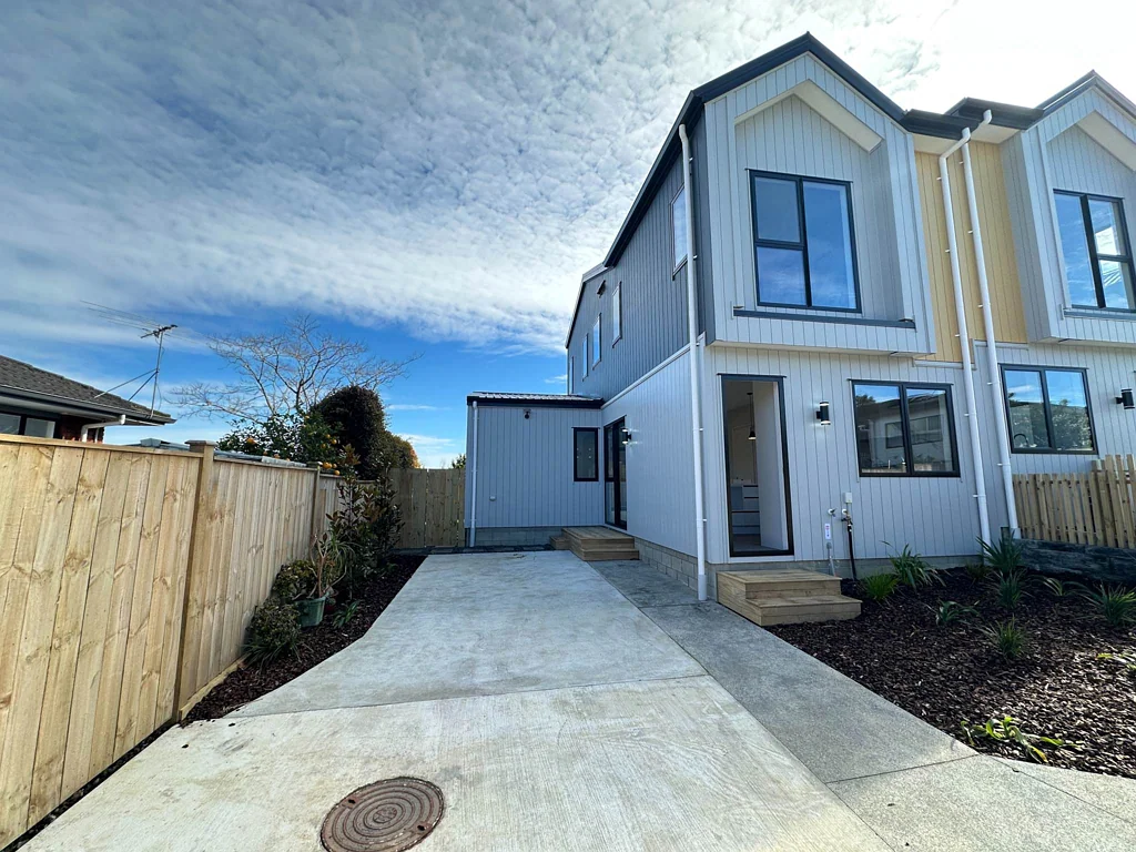 Brand new three bedroom house plus a study
