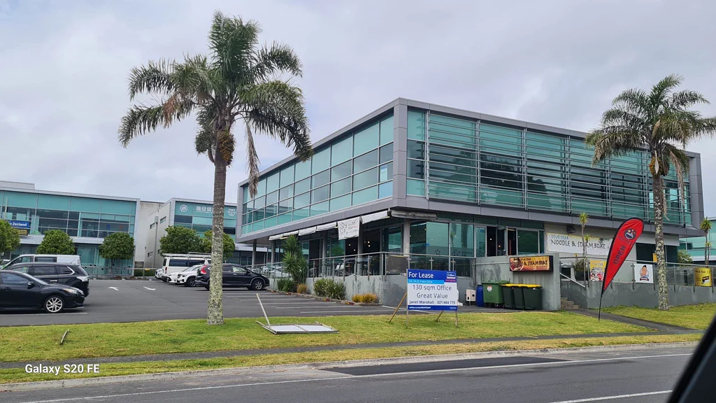 Rosedale "HI-TECH READY" OFFICE