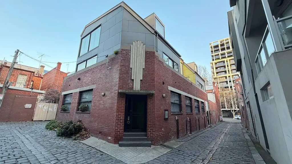 PERFECT HOME IN GREAT LOCATION