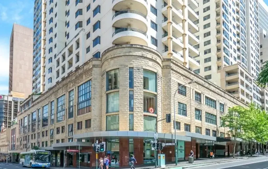 Haymarket 1 Bedroom Oversized 1 Bedroom + Study with Lock Up Garage in Sydney CBD