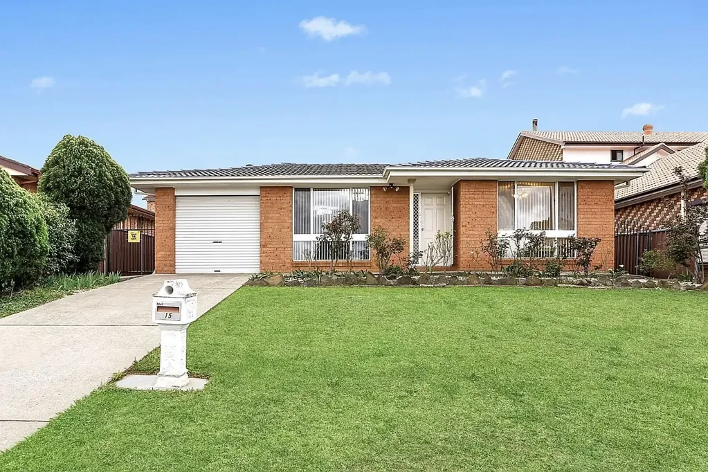 Bonnyrigg Heights 4침실 Endless Potential on a Generous Parcel in a Prime Family Location with CDC to Build a Granny Flat