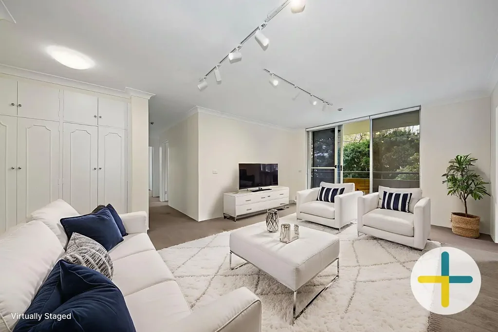 Conveniently located, with a leafy and tranquil outlook!