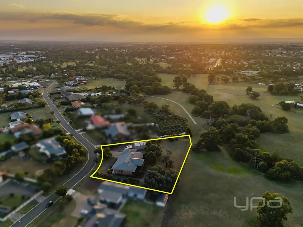 39 Killarney Drive, Melton, VIC 3337, 4 slaapkamers, 2 badkamers, House