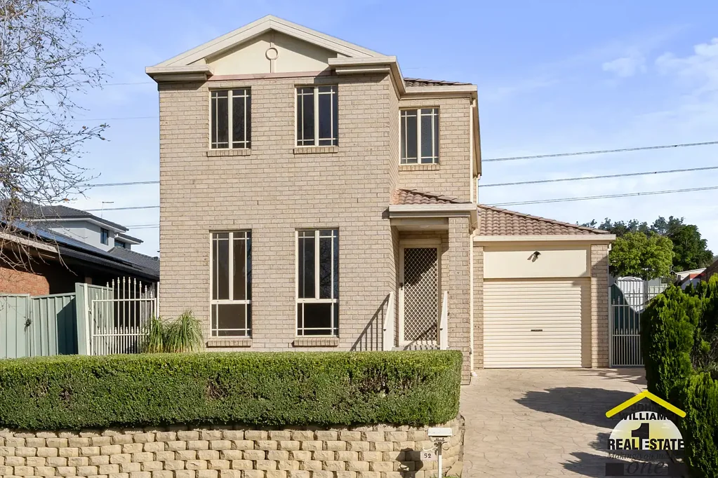 52 Minnamurra Circuit, Prestons, NSW 2170