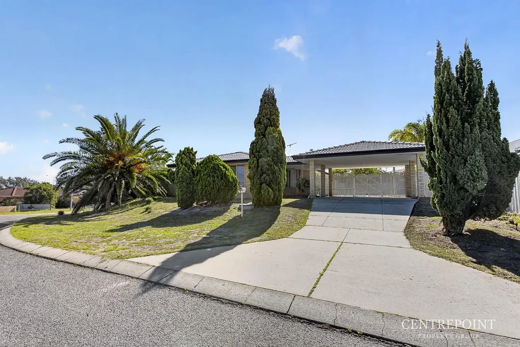 Merriwa 5房  Endless Potential on a Huge 687sqm Block - First Home Buyers & Investors Take Note!