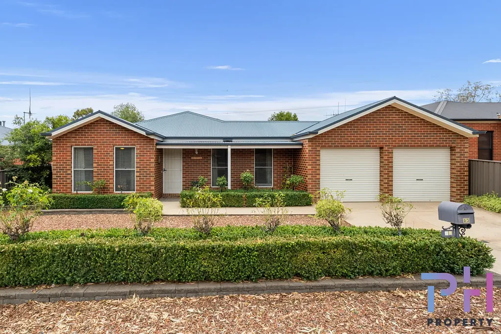 83 Mistletoe Street, Golden Square, VIC 3555