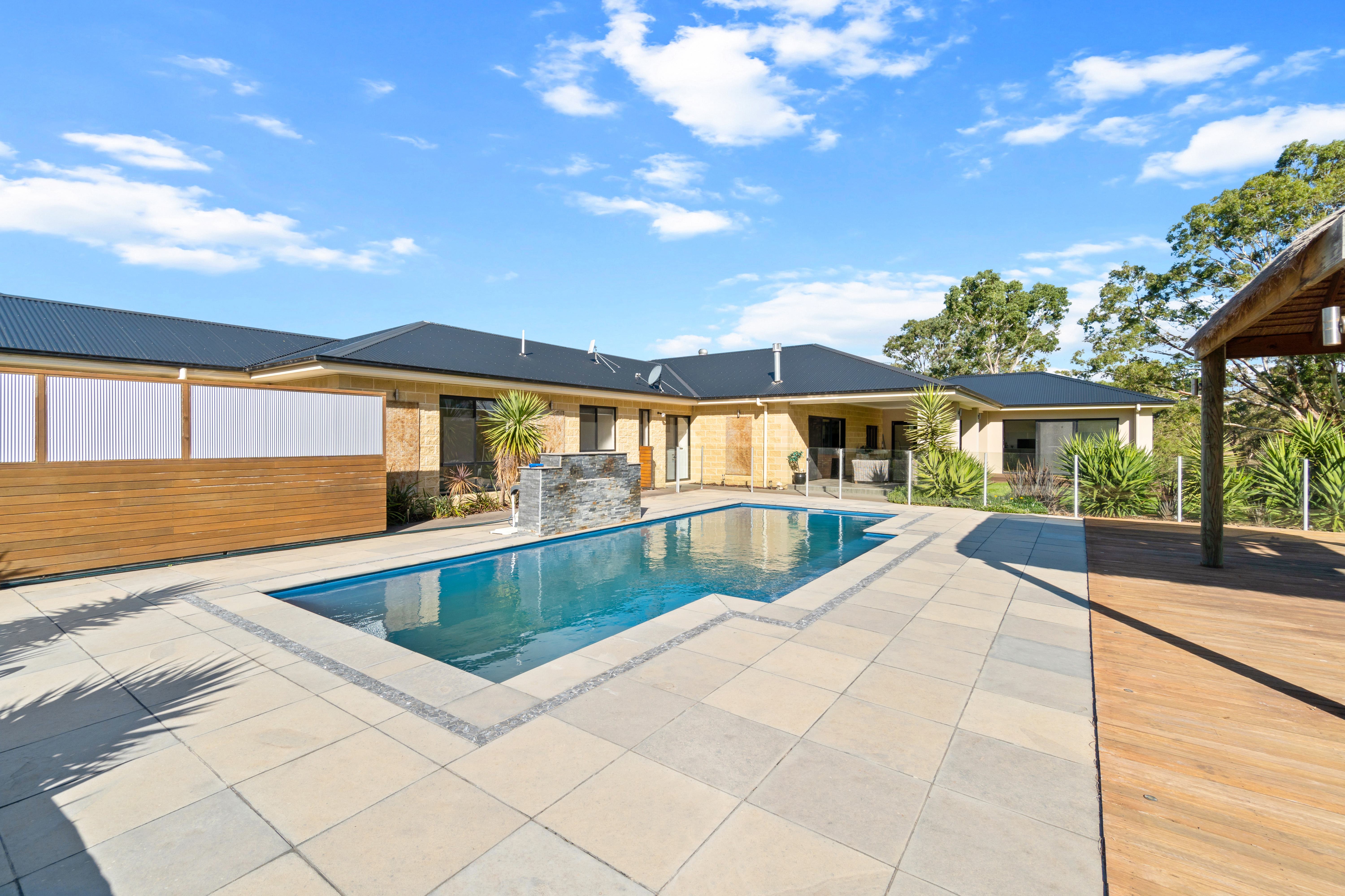 72 BOGGY CREEK RD, LONGFORD VIC 3851, 0房, 0浴, House