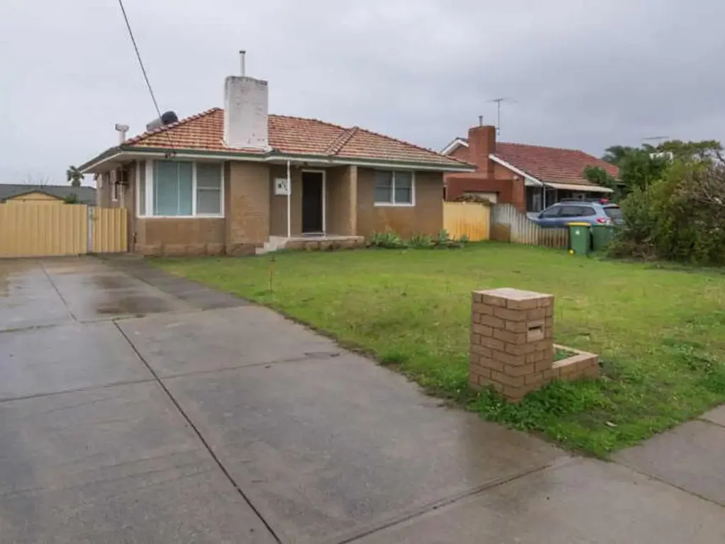 206 Gabriel Street, Cloverdale, WA 6105