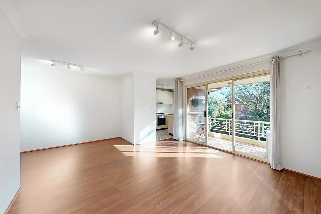 Modern Light Filled Two bedroom Apartment in Great Location