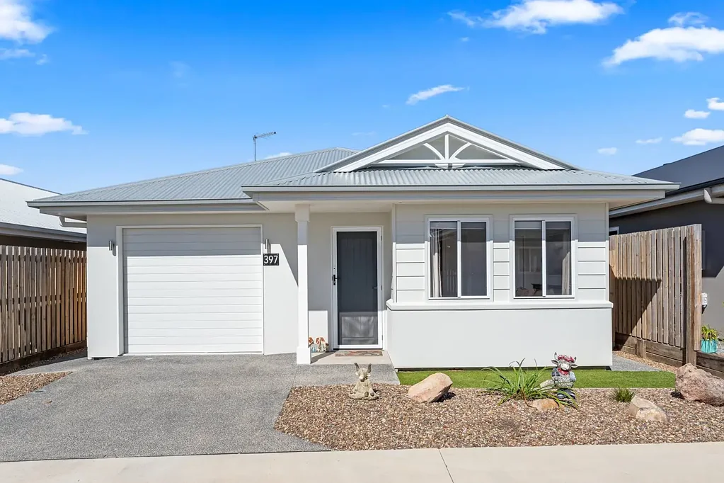 Urangan 2房  Spacious and Stylish with Generous Outdoor Living