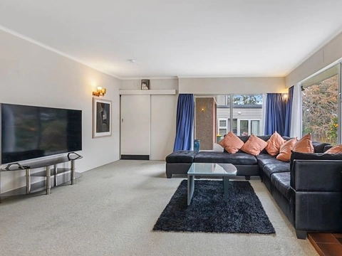 4 Bedroom Family Home