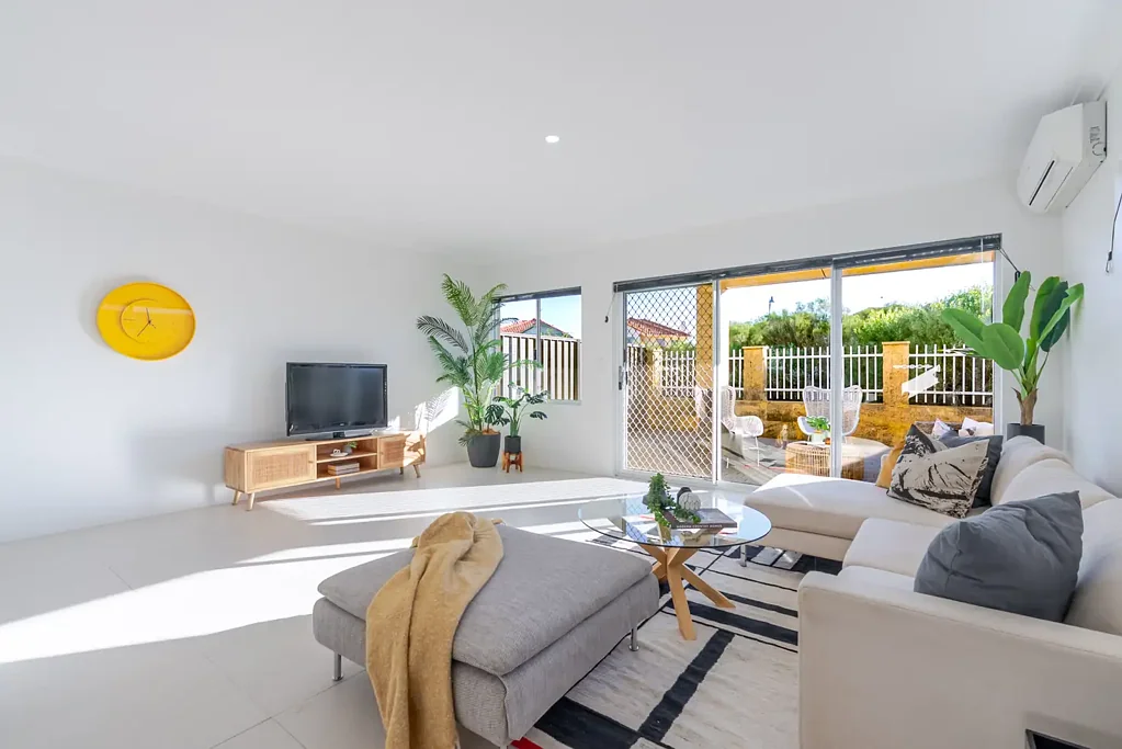 Port Kennedy 3chambre Coastal Lifestyle with Ocean Glimpses