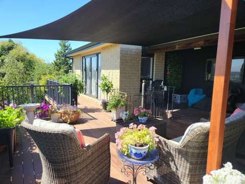Fully furnished 3 Bedroom Home
