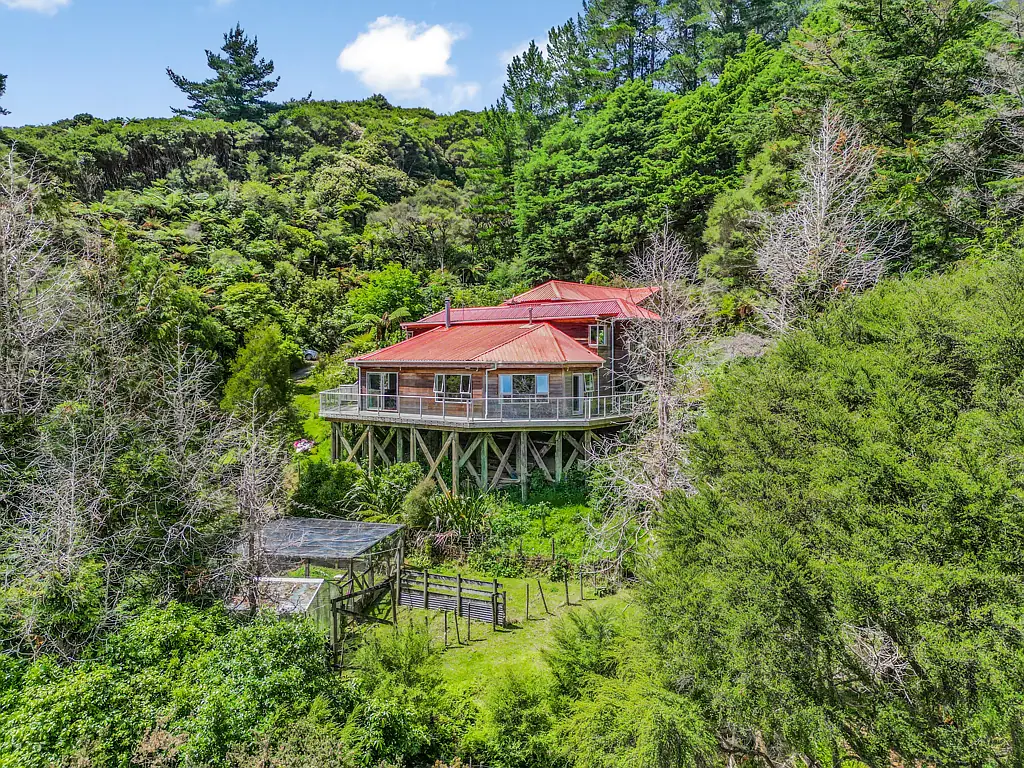 526 Moores Valley Road, Wainuiomata, Lower Hutt, Wellington