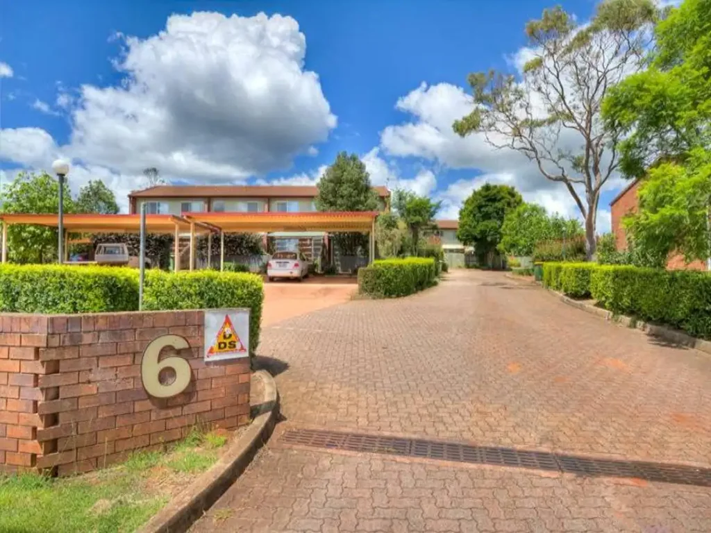 10/6 O'Brien Street, Harlaxton, QLD 4350