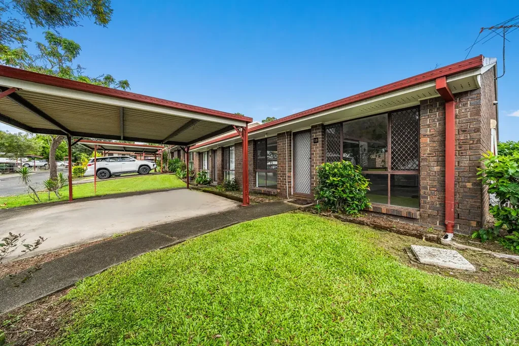 LOW MAINTENANCE HOME IN QUIET COMPLEX!