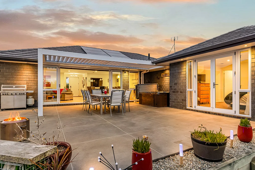 Millwater 4房  Single Level Bliss with Room to Entertain