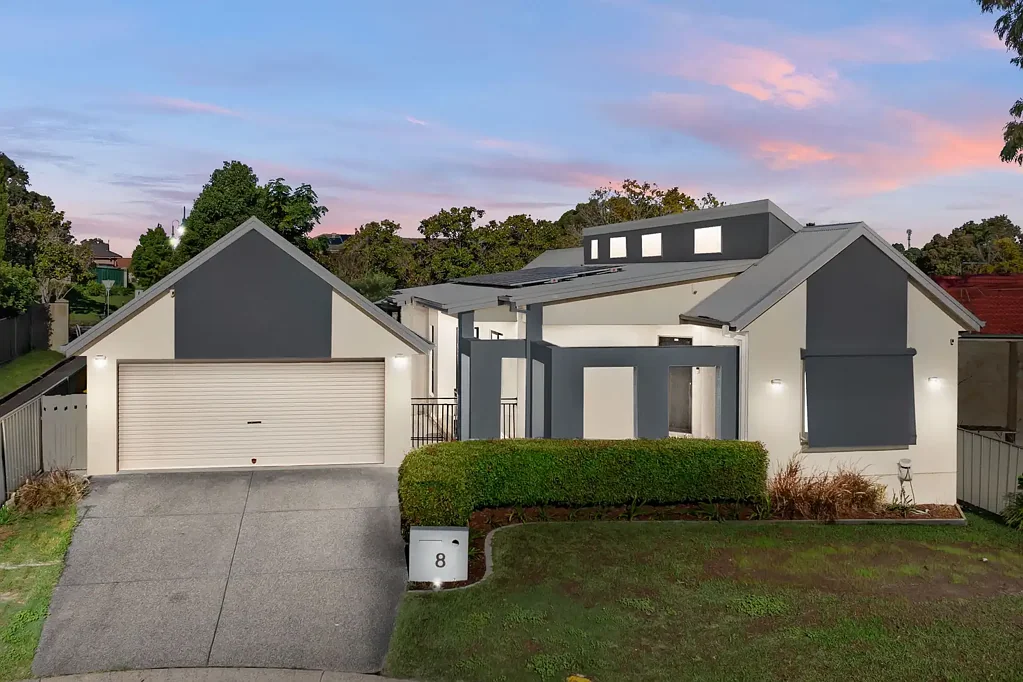Beautiful family haven with freestanding studio