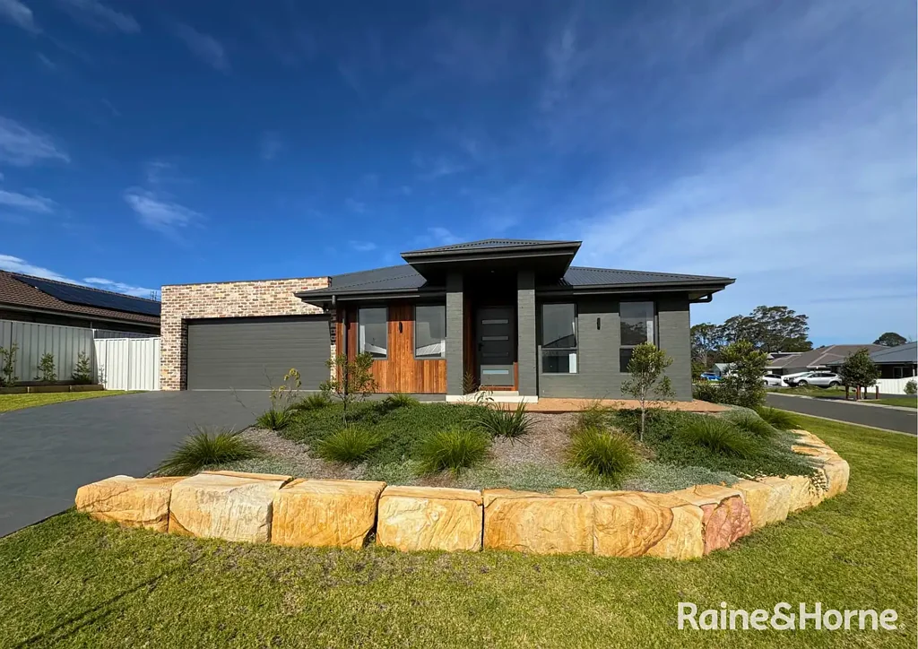 9A Aspromonte Drive, South Nowra, NSW 2541