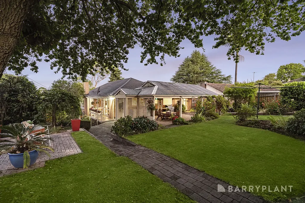 Chirnside Park 4Phòng ngủ Cherished gem with breathtaking views.