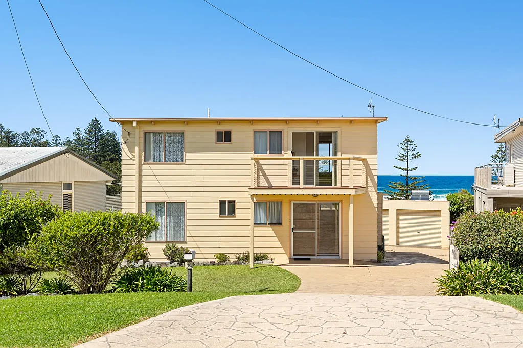 26 Surf Street, Tuross Head, NSW 2537