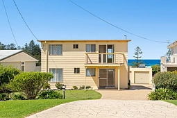 26 Surf Street, Tuross Head