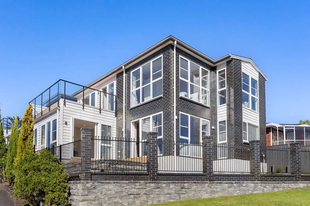 17A Danbury Drive, Torbay, North Shore City, Auckland