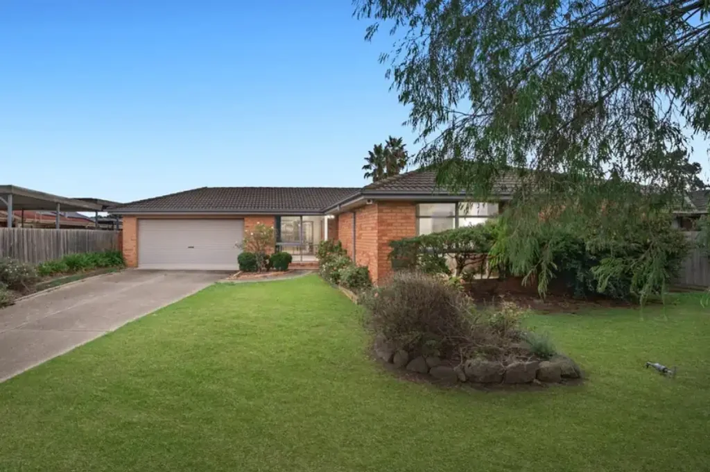 3 BEDROOM HOME FOR RENT IN HOPPERS CROSSING