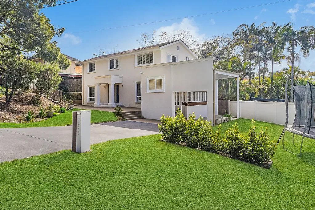 Family Friendly Home With Lawn & Garden Maintainence Included