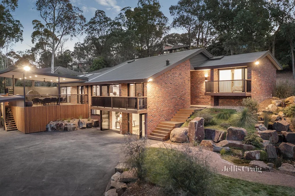 9 Hamilton Road, North Warrandyte, VIC 3113