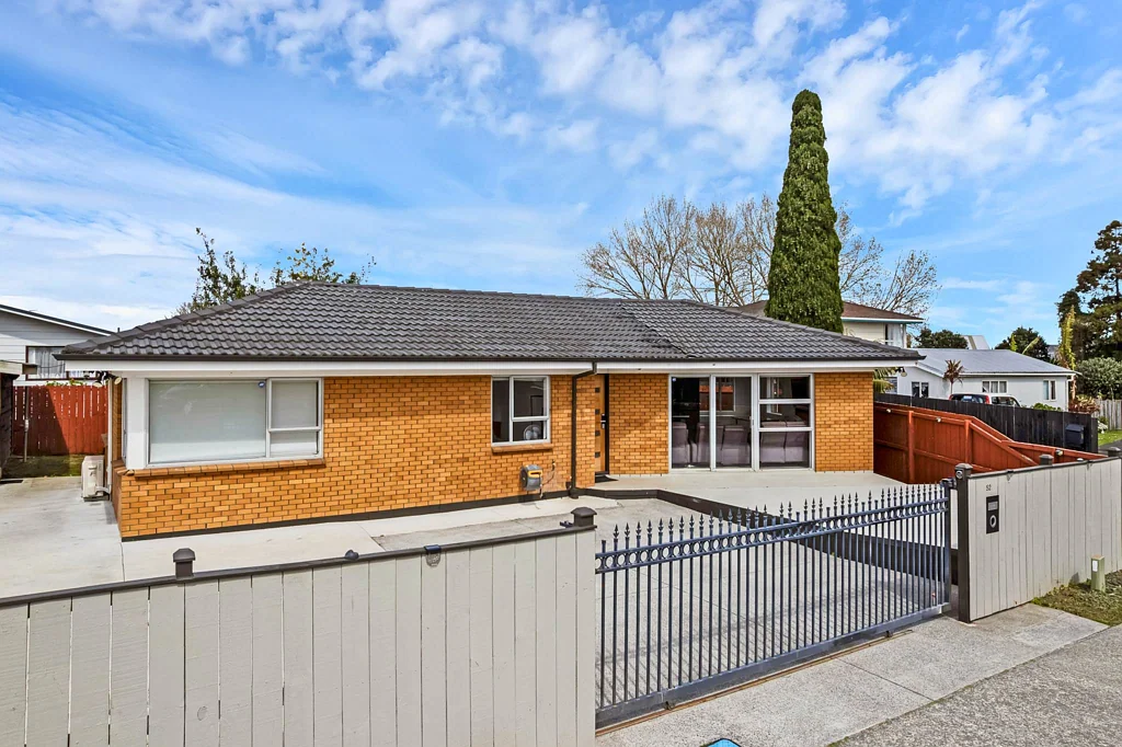 Mangere East 3房  Brick & Tile Beauty in Mangere East