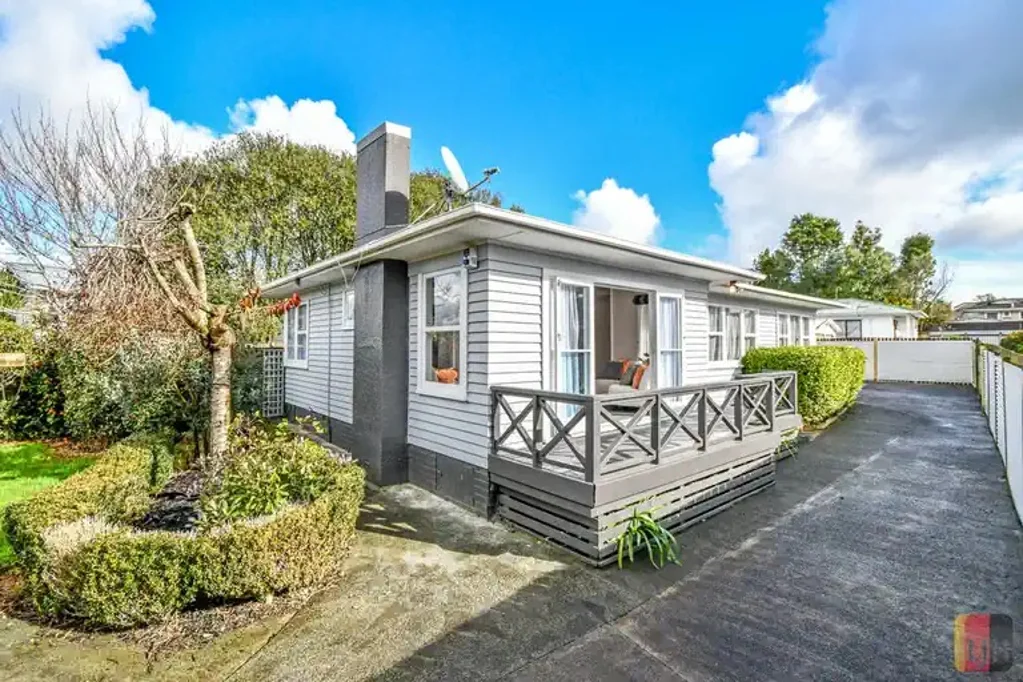 Family-Friendly 3-Bedroom Standalone Home in Ōpaheke Papakura
