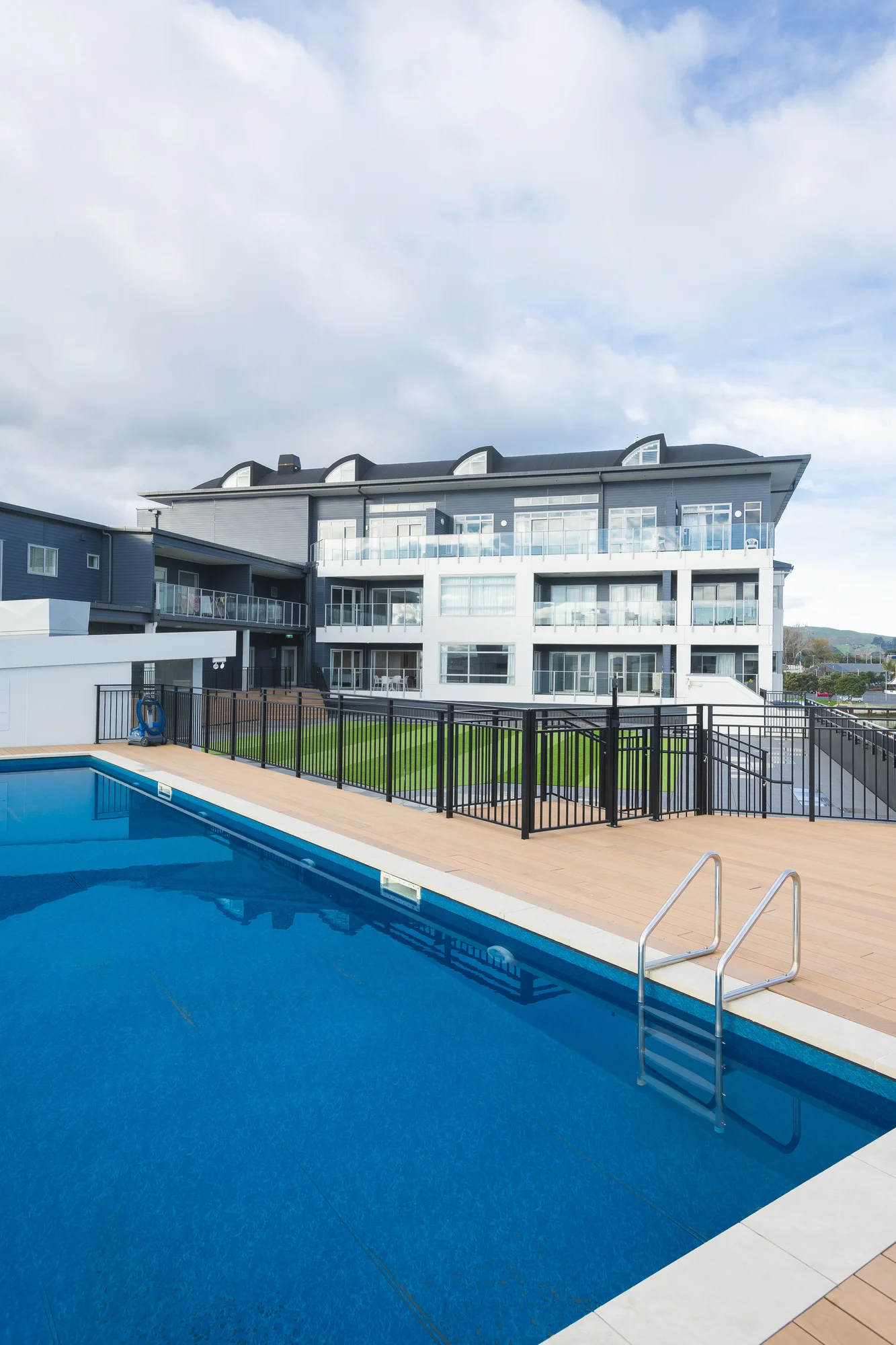 Gisborne 2침실 Marina view Starter Apartment