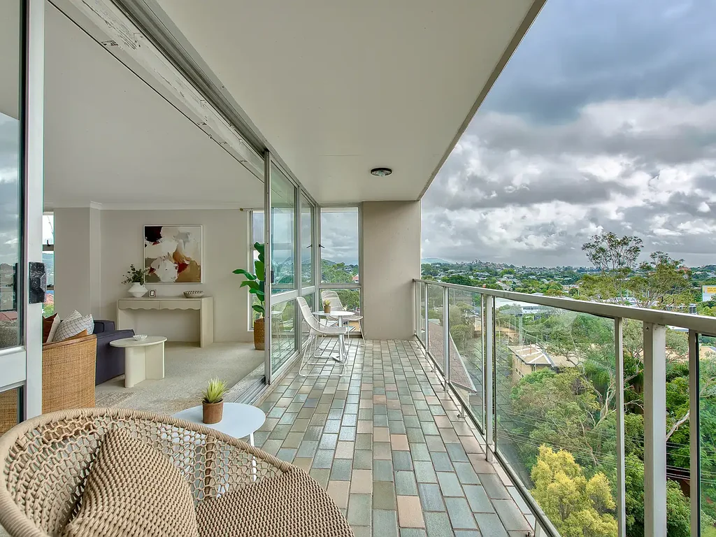 Auchenflower 3chambre Elevated Living - House-Like Proportions in Iconic Coronation Towers