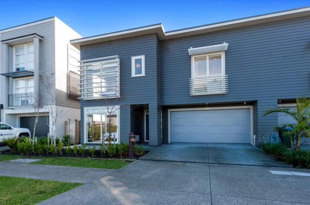 STUNNING 3 BRM 2 LEVEL TOWNHOUSE