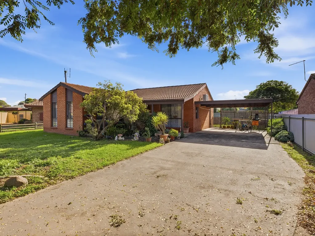 Benalla 3房  PRACTICAL LIVING WITH LOW MAINTENANCE YARD