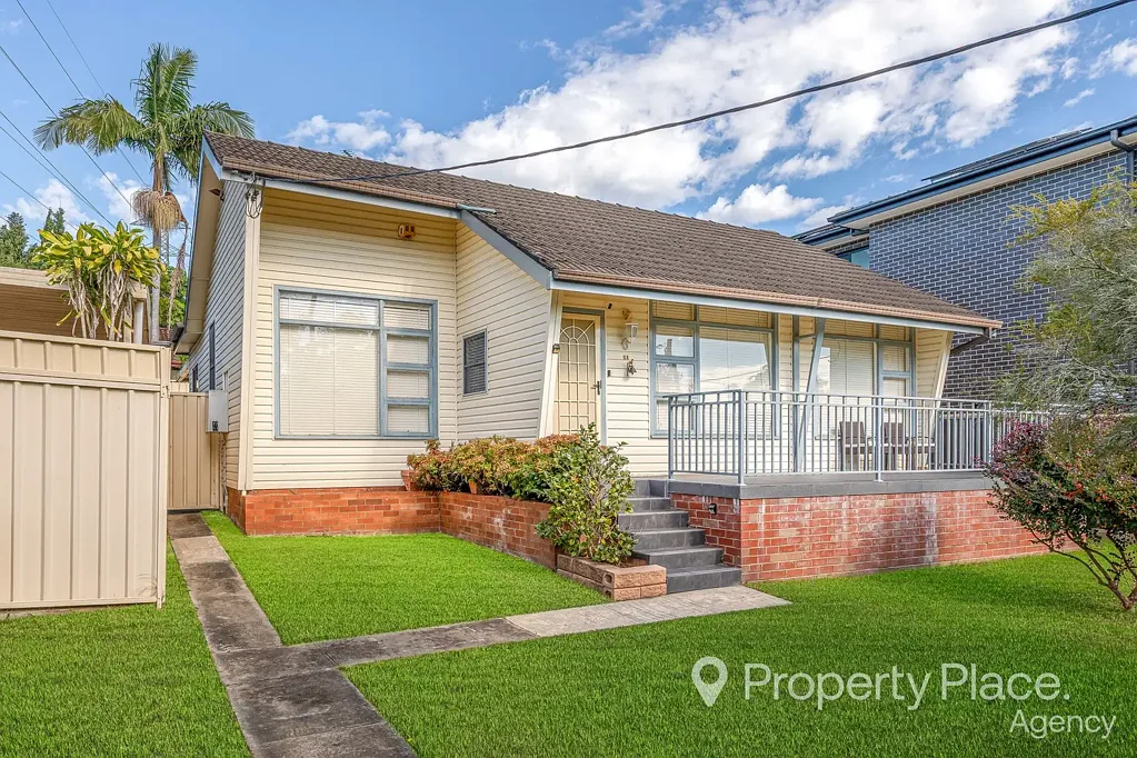 11 Tallawarra Avenue, Padstow, NSW 2211