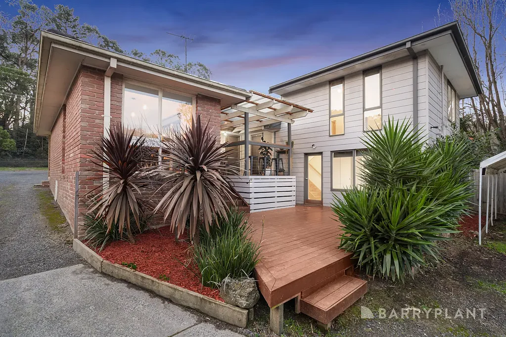 10 Mathers Avenue, Launching Place, VIC 3139