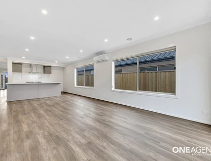 41 Saric Street, Fraser Rise, Western Region, 4 Bedrooms, 2 Bathrooms, House