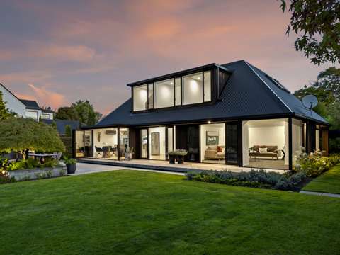 Merivale 4房  Scale, Simplicity & a Masterstroke of Design