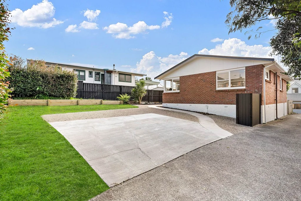 Birkdale 3Phòng ngủ Stylish, Low-Maintenance Gem – Ready for You!