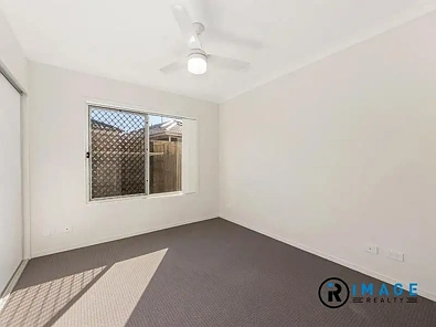 1 & 2/9 Barkala Avenue, Loganlea, QLD 4131, 6房, 4浴, Apartment