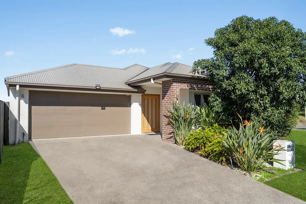 Bellbird Park 4chambre Spacious Family Living or Smart Investment Opportunity