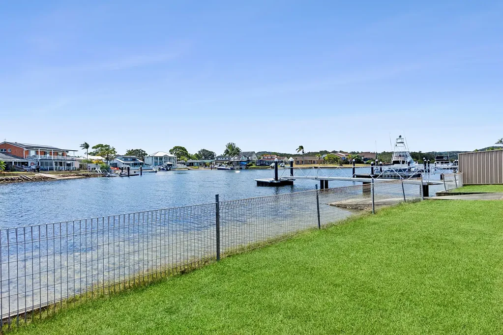 St Huberts Island 3房  Premier Waterfront Opportunity