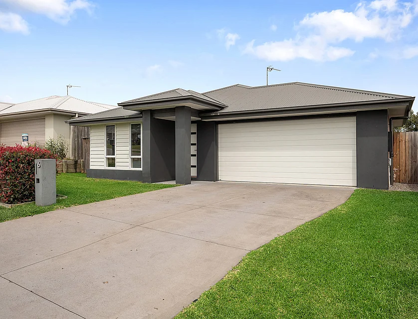 6 Mountain Street, Chisholm, NSW 2322, 4 ห้องนอน, 2 ห้องน้ำ, House