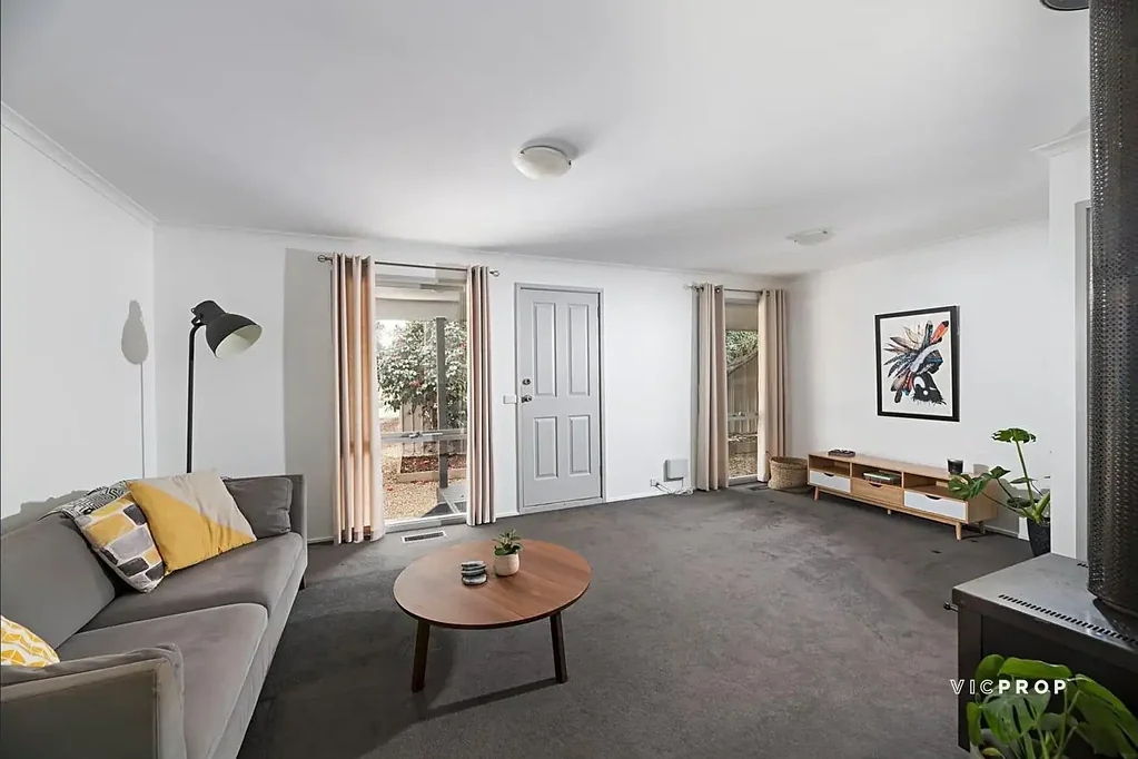 2/37 Foxzami Crescent, Epping, VIC 3076
