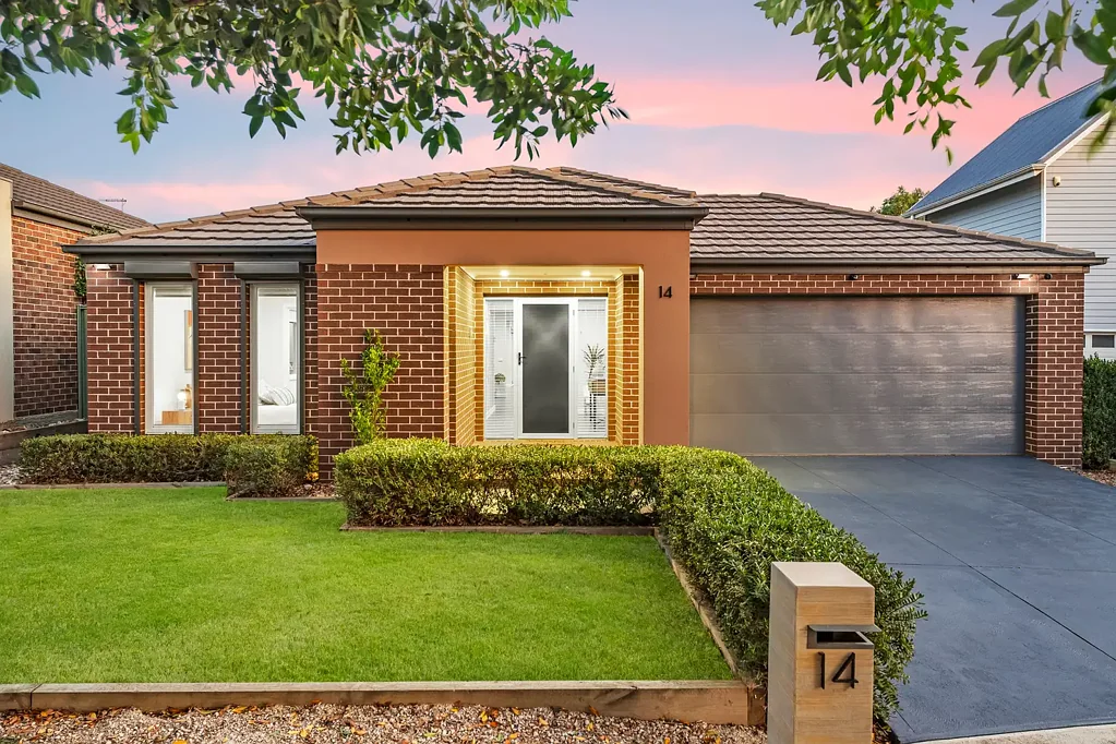 14 Kunuka Circuit, Caroline Springs, VIC 3023