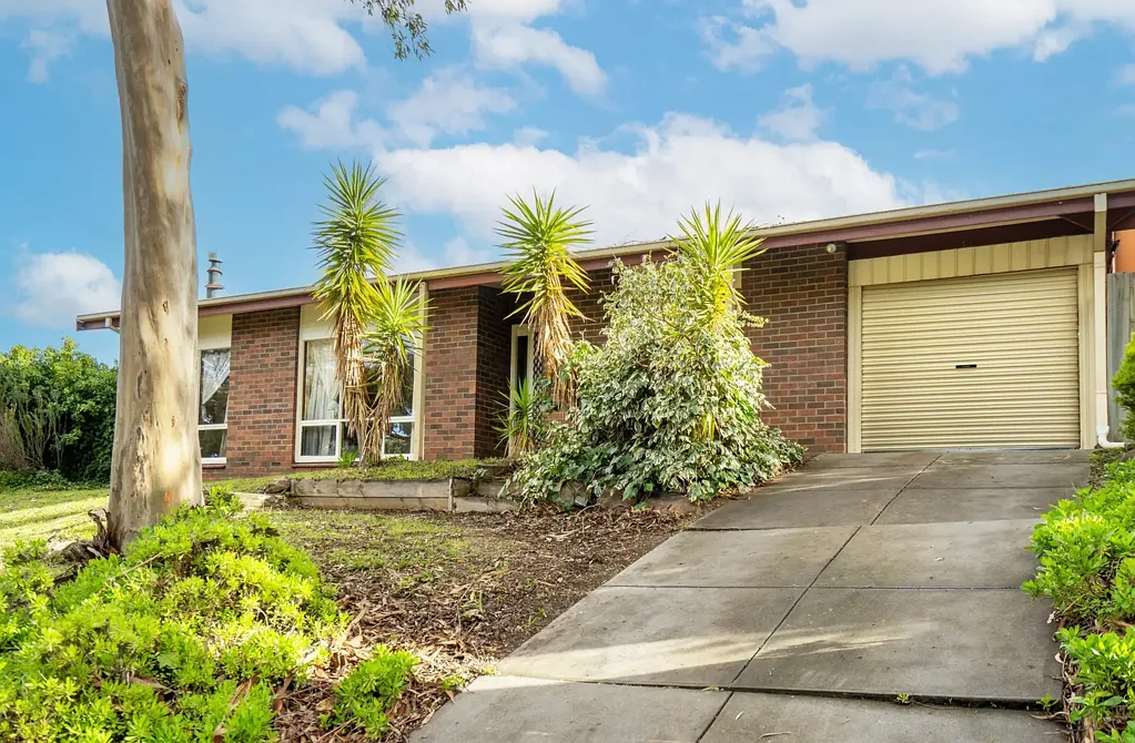 Morphett Vale 1બેડરૂમ Peaceful Hillside Living with Stunning Native Outlook